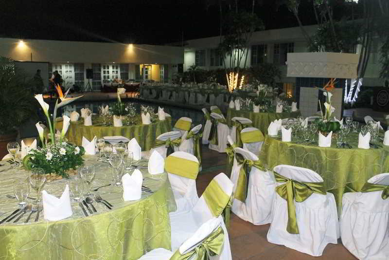 Siesta Hotel And Casino Antiguo Cuscatlán المظهر الخارجي الصورة