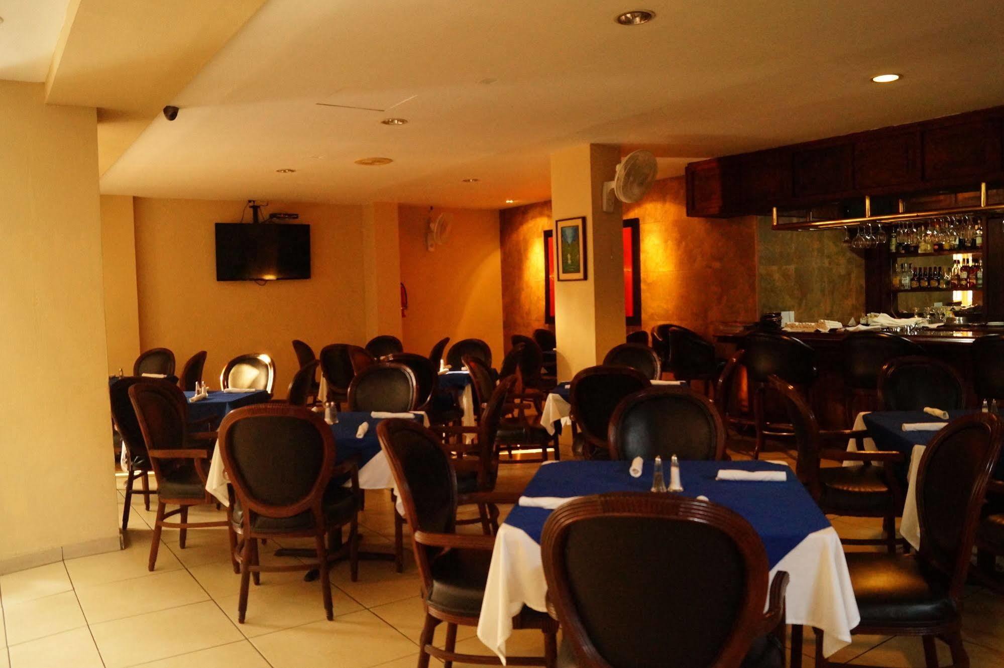 Siesta Hotel And Casino Antiguo Cuscatlán المظهر الخارجي الصورة